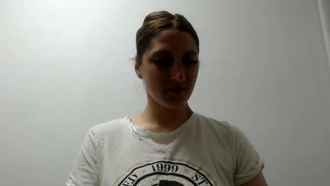 akyragrace online show from 06/08/26, 09:59