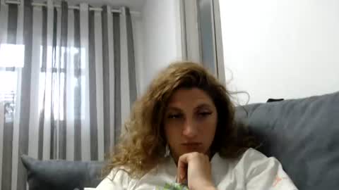 akyragrace online show from 06/19/26, 02:38