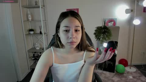 Snapshot of al1ice_moures chatting on 12/22/25, 01:13 Al1ice online show from 12/22/25, 01:13