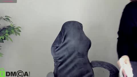 Snapshot of al1ice_moures chatting on 02/13/26, 09:27 Al1ice online show from 02/13/26, 09:27