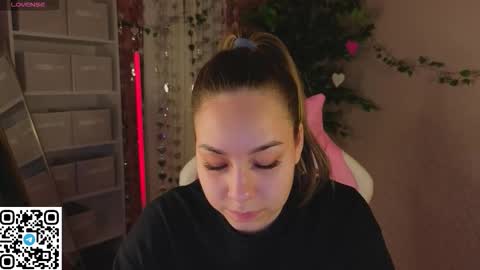 Snapshot of al1ice_moures chatting on 02/14/26, 01:24 Al1ice online show from 02/14/26, 01:24