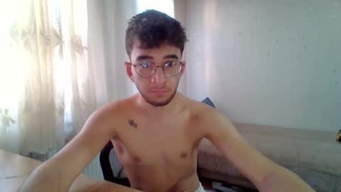 Snapshot of al3vderlerrs chatting on 05/29/26, 04:05 alevderler online show from 05/29/26, 04:05