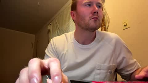 Snapshot of al4759 chatting on 09/28/25, 01:27 Al online show from 09/28/25, 01:27