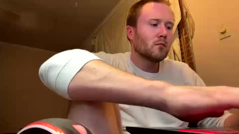 Snapshot of al4759 chatting on 10/10/25, 09:47 Al online show from 10/10/25, 09:47