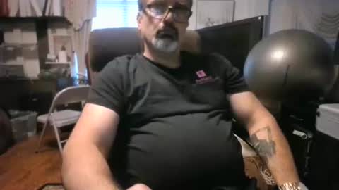 Snapshot of aladdin31673 chatting on 10/24/25, 11:12 aladdin31673 online show from 10/24/25, 11:12