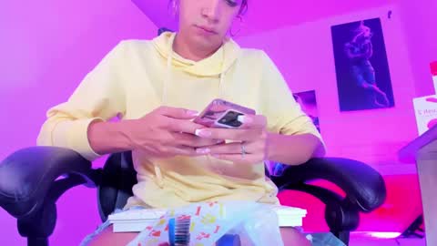 Snapshot of alahia__rodriguez chatting on 01/08/25, 07:34 Alahia Rodriguez online show from 01/08/25, 07:34