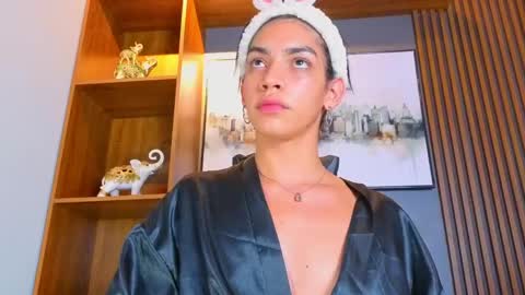 Snapshot of alahia__rodriguez chatting on 05/21/26, 08:27 Alahia Rodriguez online show from 05/21/26, 08:27