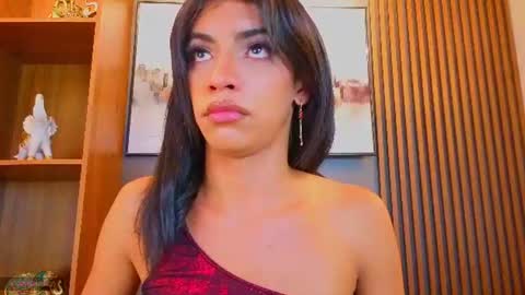 Snapshot of alahia__rodriguez chatting on 07/11/26, 09:27 Alahia Rodriguez online show from 07/11/26, 09:27
