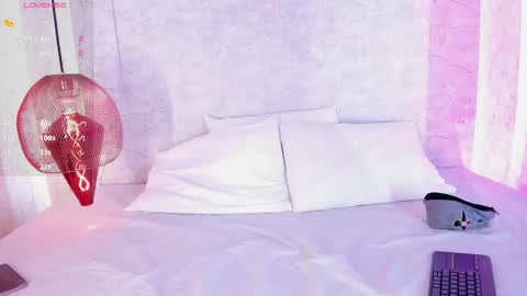 Snapshot of alahia_rosse chatting on 10/20/25, 11:32 Alahia online show from 10/20/25, 11:32