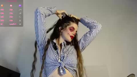           online show from 10/31/25, 11:11