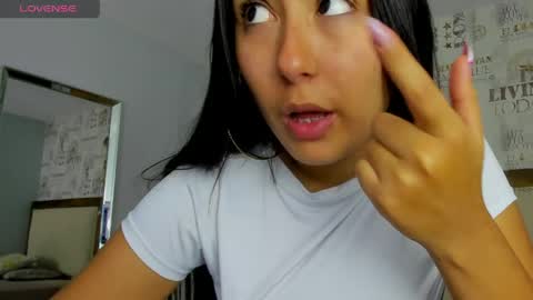 Snapshot of alahiacruz1 chatting on 05/01/26, 07:18 A L A H I A online show from 05/01/26, 07:18