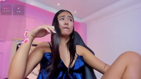 Snapshot of alahiacruz1 chatting on 07/14/26, 11:43 A L A H I A online show from 07/14/26, 11:43