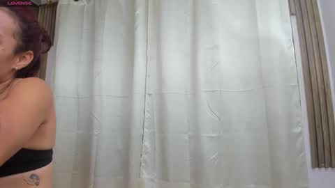 AlahiaEvanss online show from 05/05/26, 03:03