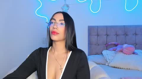 Alaia Alegria online show from 03/13/26, 10:49