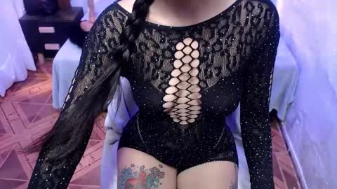 alaia_blue1 online show from 10/24/25, 01:29
