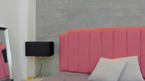 alaia_colins online show from 12/05/25, 03:37