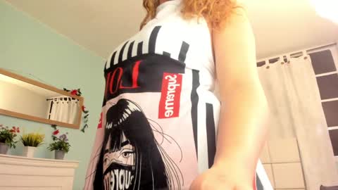 Snapshot of alaia_greyy chatting on 02/01/25, 02:13 Alaia online show from 02/01/25, 02:13