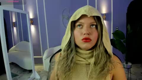 Snapshot of alaia_greyy chatting on 09/24/25, 12:52 Alaia online show from 09/24/25, 12:52