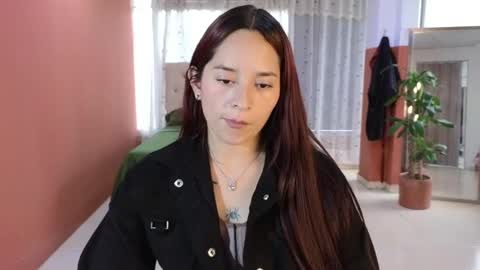 Alaia Skater online show from 09/28/25, 06:57