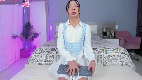 alaiaguerra online show from 10/27/25, 07:51