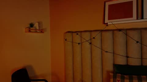  Alaia  online show from 12/04/25, 11:30