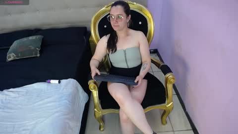 Alaiia    online show from 12/13/25, 08:04