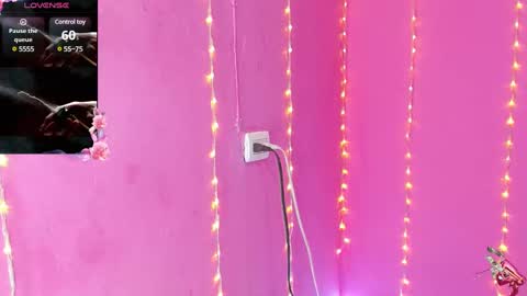 Snapshot of alaiia_rosse chatting on 03/05/25, 07:49  Alaiia  online show from 03/05/25, 07:49
