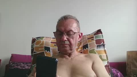 Snapshot of alain5159 chatting on 05/20/26, 09:04 alain5159 online show from 05/20/26, 09:04