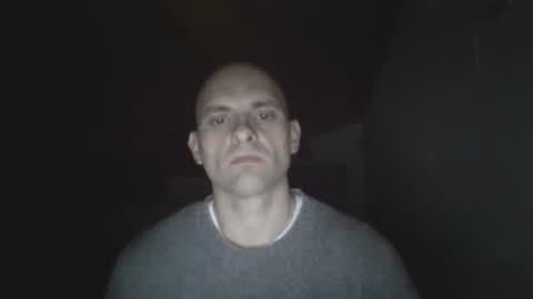 Snapshot of alain766 chatting on 05/06/26, 12:30 alain766 online show from 05/06/26, 12:30