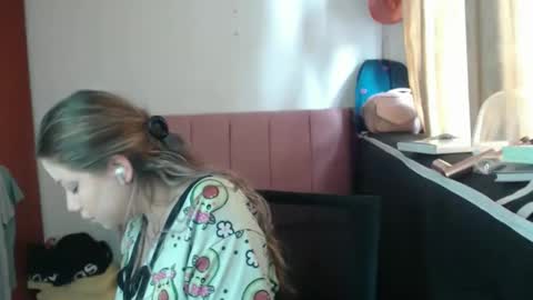 alaina_blessed online show from 04/20/26, 06:09