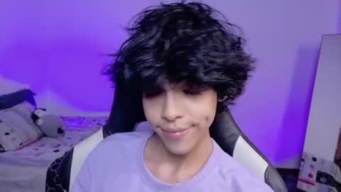 Snapshot of alan18n chatting on 08/09/26, 12:56 alan18n online show from 08/09/26, 12:56