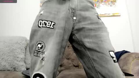 Snapshot of alan_blacke chatting on 11/17/25, 01:06 alan_blacke online show from 11/17/25, 01:06