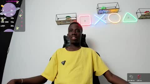 Snapshot of alan_blacke chatting on 11/22/25, 01:10 alan_blacke online show from 11/22/25, 01:10