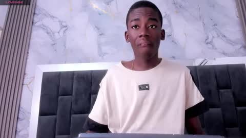 Snapshot of alan_blacke chatting on 11/26/25, 01:12 alan_blacke online show from 11/26/25, 01:12