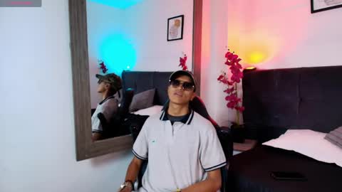 alan_colthon online show from 04/18/26, 02:37