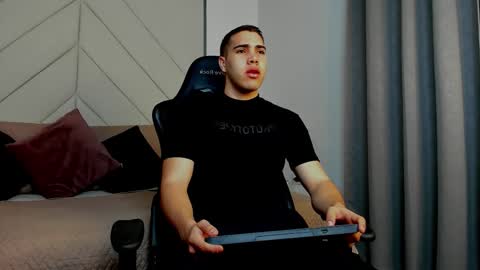 Snapshot of alan_fordj chatting on 11/27/25, 11:56 alan_fordj online show from 11/27/25, 11:56