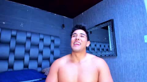 Snapshot of alan_greek_1 chatting on 04/27/26, 11:36 Alan greek online show from 04/27/26, 11:36
