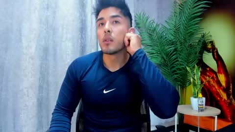 Snapshot of alan_greek_1 chatting on 05/09/26, 11:15 Alan greek online show from 05/09/26, 11:15