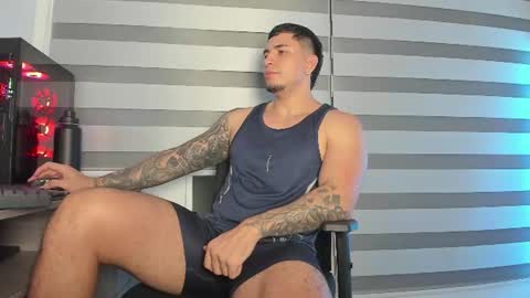 Snapshot of alan_muscle chatting on 07/18/26, 03:00 Alan online show from 07/18/26, 03:00