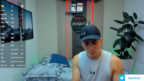 Alan  Kevin can we reach 100 thumbs up please guys  online show from 12/16/25, 07:08