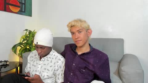 Snapshot of alan_scot chatting on 12/04/24, 08:18 Alan and Criss - WE JUST FRIENDS WITH BENEFITS BOTH VERS online show from 12/04/24, 08:18