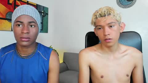 Snapshot of alan_scot chatting on 12/07/24, 08:49 Alan and Criss - WE JUST FRIENDS WITH BENEFITS BOTH VERS online show from 12/07/24, 08:49