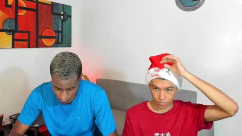 Snapshot of alan_scot chatting on 12/24/24, 07:00 Alan and Criss - WE JUST FRIENDS WITH BENEFITS BOTH VERS online show from 12/24/24, 07:00