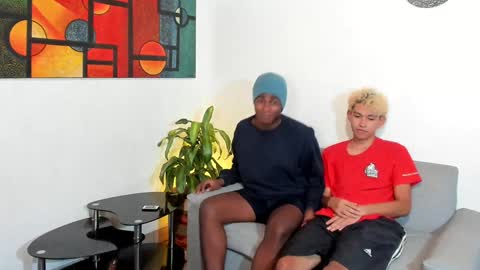 Snapshot of alan_scot chatting on 12/29/24, 03:33 Alan and Criss - WE JUST FRIENDS WITH BENEFITS BOTH VERS online show from 12/29/24, 03:33