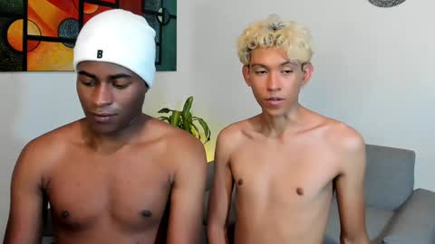 Snapshot of alan_scot chatting on 12/29/24, 11:08 Alan and Criss - WE JUST FRIENDS WITH BENEFITS BOTH VERS online show from 12/29/24, 11:08