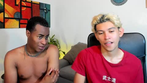 Snapshot of alan_scot chatting on 01/16/25, 02:51 Alan and Criss - WE JUST FRIENDS WITH BENEFITS BOTH VERS online show from 01/16/25, 02:51