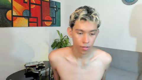 Snapshot of alan_scot chatting on 02/22/25, 08:31 Alan and Criss - WE JUST FRIENDS WITH BENEFITS BOTH VERS online show from 02/22/25, 08:31