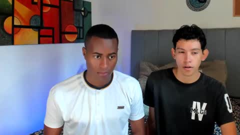 Snapshot of alan_scot chatting on 09/28/25, 05:18 Alan and Criss - WE JUST FRIENDS WITH BENEFITS BOTH VERS online show from 09/28/25, 05:18