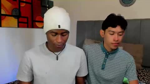 Snapshot of alan_scot chatting on 11/15/25, 05:20 Alan and Criss - WE JUST FRIENDS WITH BENEFITS BOTH VERS online show from 11/15/25, 05:20