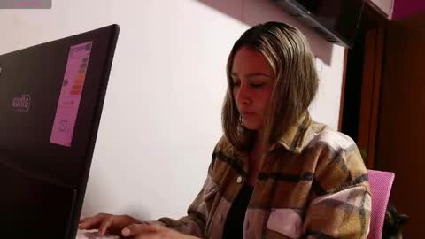 Alana online show from 05/16/26, 03:25